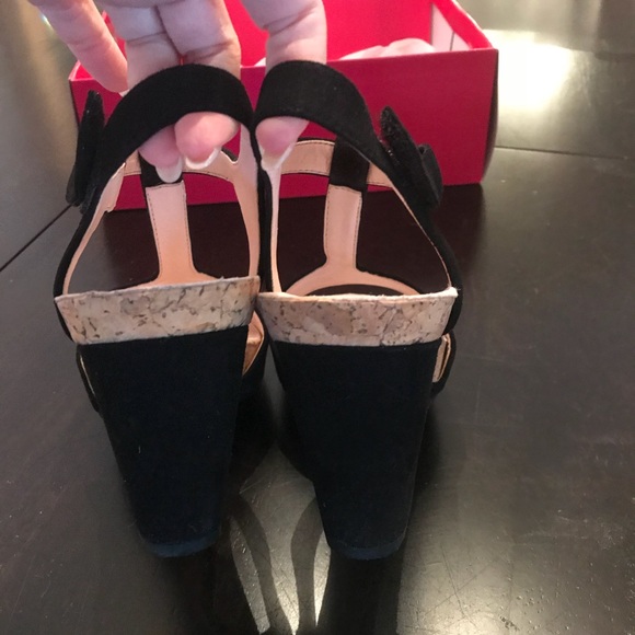 Taryn wedge heel - size 8 in black 🐼 - Picture 3 of 5